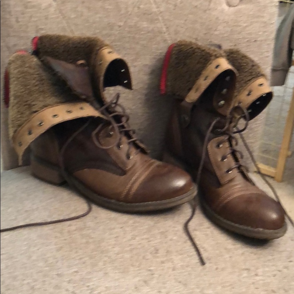 Rebel boots